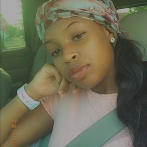 Meet your Posher, Skylar